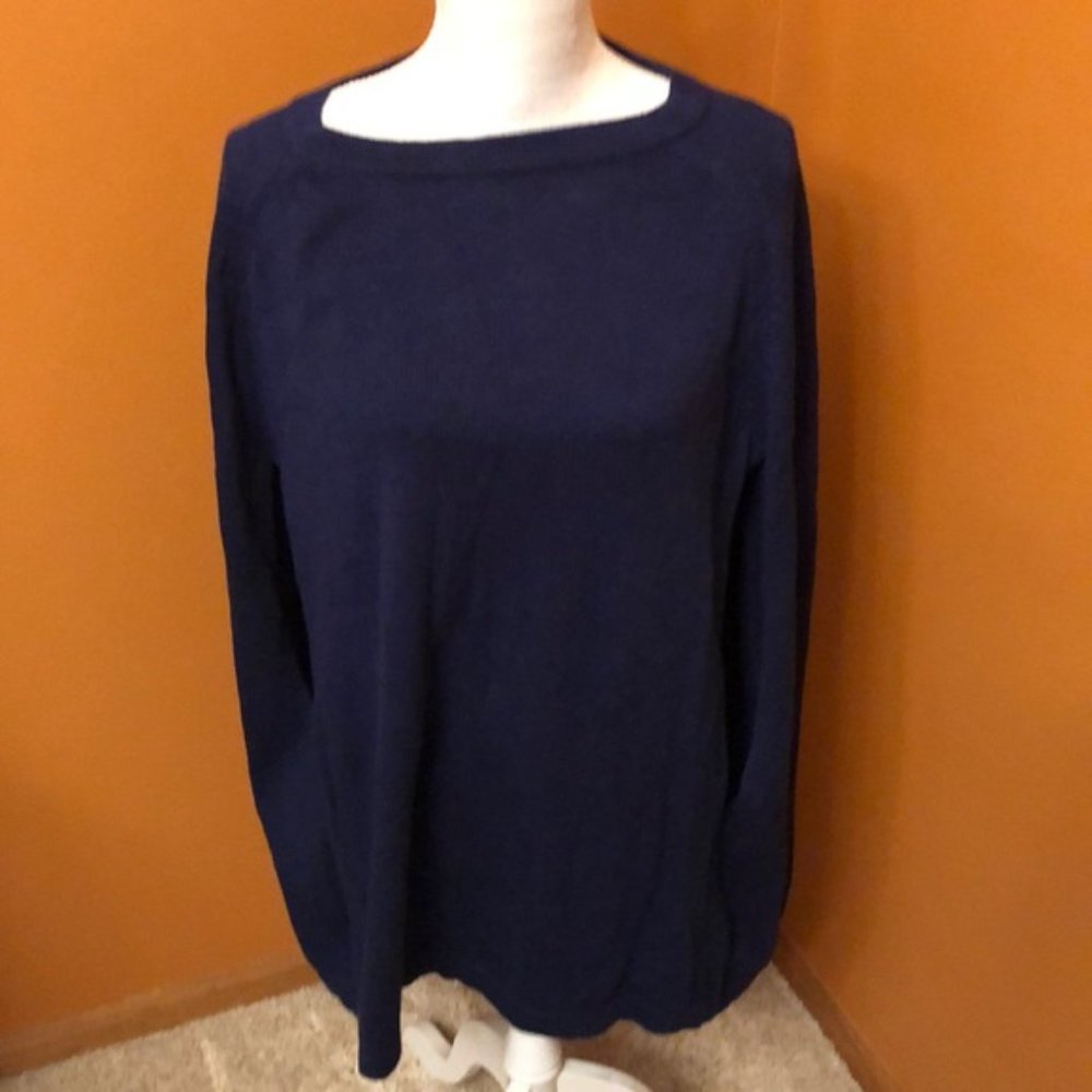 IMAN Pull Over Sweater Like Poncho . Size M/L. NWOT